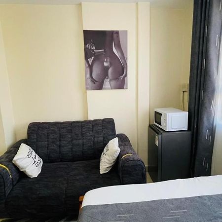 Premier Stays Ruiru 103 Bagian luar foto